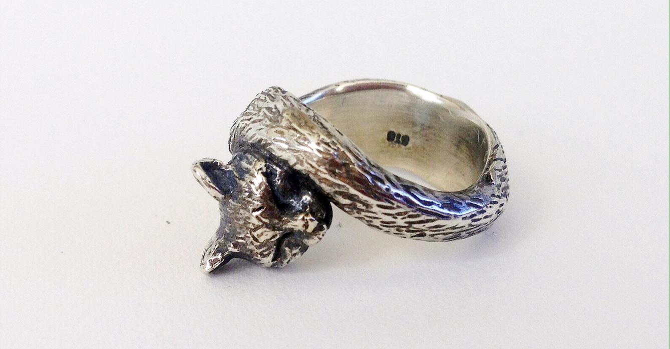 Bottom view of sterling silver cat ring